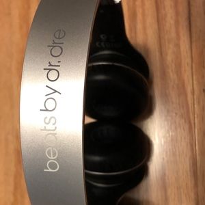 Dr. Dre Wireless Beats